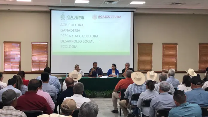 Sesiona Consejo Municipal del Desarrollo Rural Sustentable Sesiona Consejo Municipal del Desarrollo Rural Sustentable