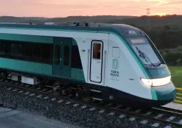 Tren Maya lanza promociones de verano para turistas y adultos mayores