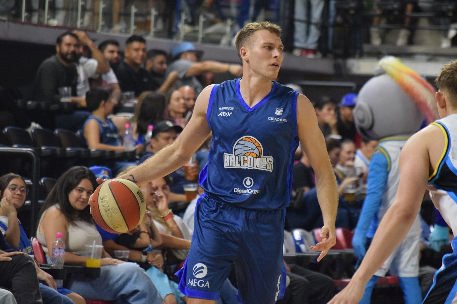 Halcones cae en el primero de las semifinales