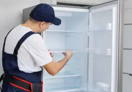 ¿Tu refrigerador tira agua y no enfría? Esta podría ser la razón