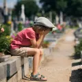 ¿Cómo ayudar a un niño o adolescente a superar un duelo? Esto dicen expertos