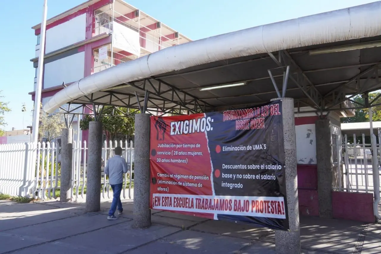 Inicia regreso a clase de maestros de la CNTE en Sonora