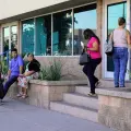 Acuden a Inapam a reponer su tarjeta en Ciudad Obregón