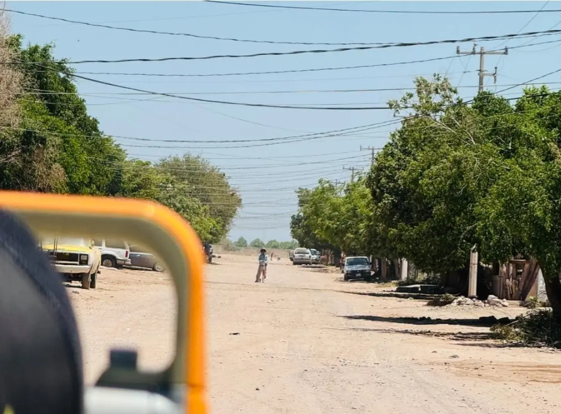Pavimentarán la calle Democracia en Pueblo Yaqui