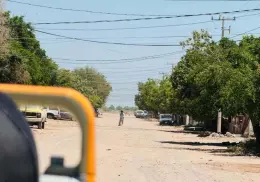 Pavimentarán la calle Democracia en Pueblo Yaqui