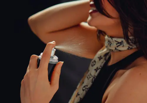 ¿No te dura el perfume en la piel? Aplica estos sencillos trucos para conseguir una fragancia por más tiempo