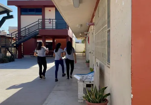 Paros de docentes federales afectaron a estudiantes de la Normal de Obregón