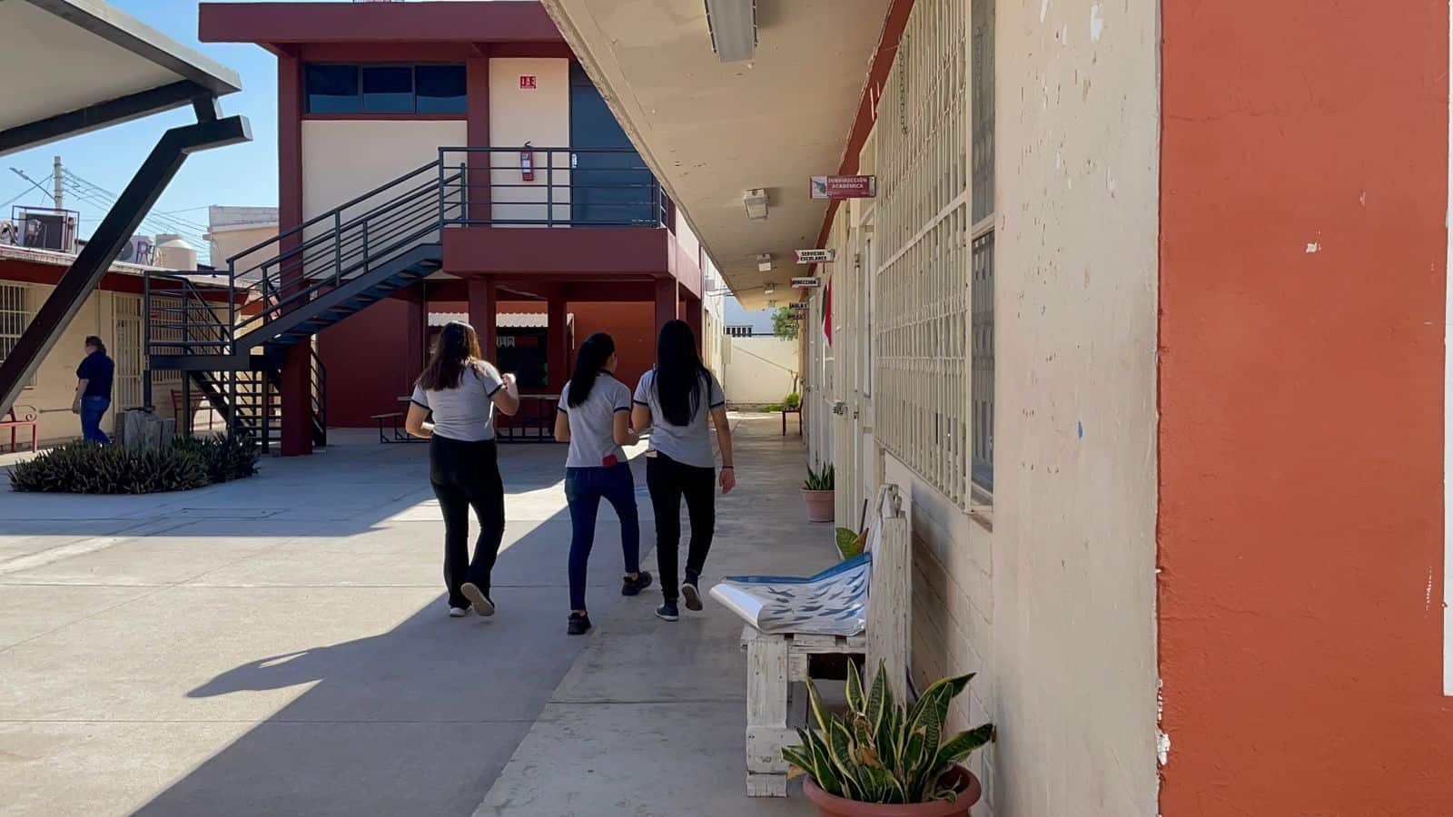 Paros de docentes federales afectaron a estudiantes de la Normal de Obregón