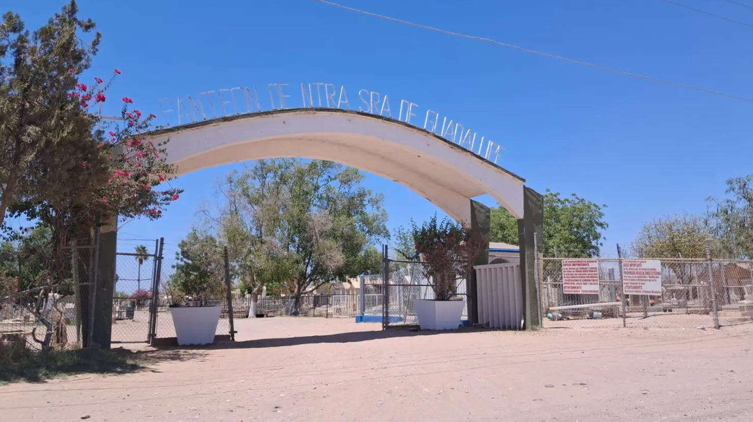 Panteones de Cajeme están listos para recibir a visitantes por el Día del Padre