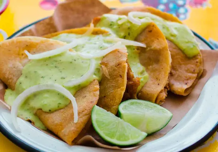 Los mejores tacos de canasta en CDMX según la Guía Michelin 2025