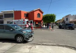 Aparatoso choque en la colonia Náinari del Yaqui