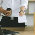 ¿Por cuántas faltas me pueden correr de mi trabajo? Esto dice la LFT