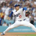 Shohei Ohtani lanza a 100 mph en su regreso como pitcher con los Dodgers