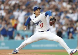 Shohei Ohtani lanza a 100 mph en su regreso como pitcher con los Dodgers