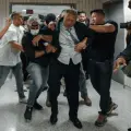 VIDEO | Arrestan a migrante y a político en Corte de Nueva York