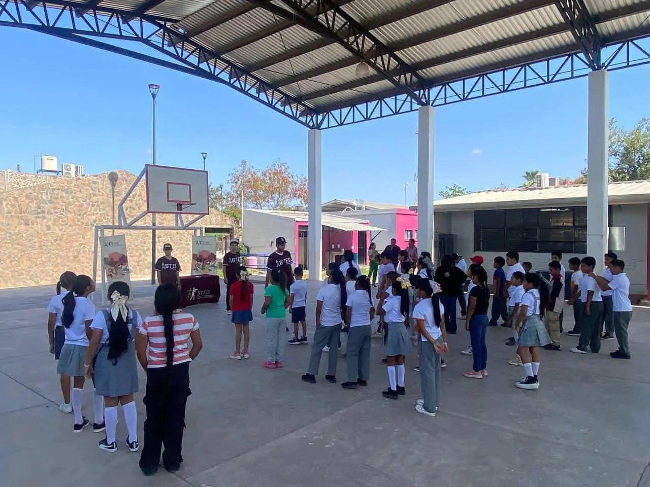 Durante este semestre los estudiantes, próximos a egresar, desarrollaron un proyecto para promover la actividad física.