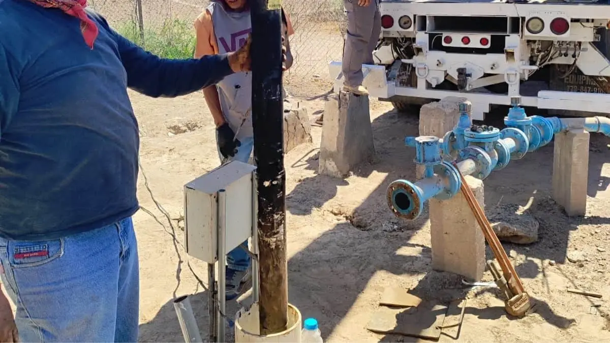 Colapsan tuberías de agua en Etchojoa