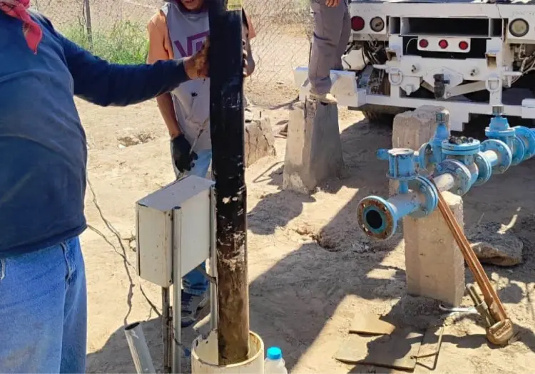 Colapsan tuberías de agua en Etchojoa