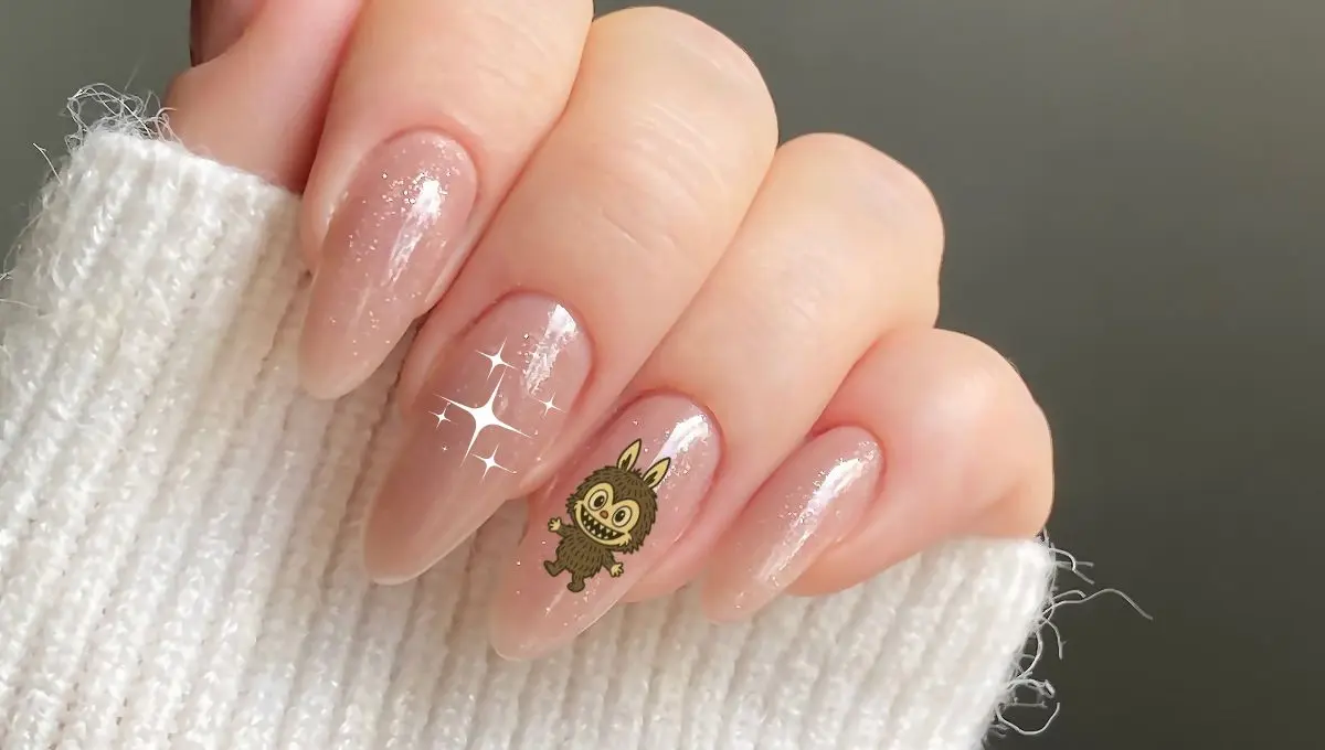 Descubre esta manicura en tendencia / Canva