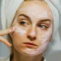 Cuidado facial: elimina las manchas del rostro con esta mascarilla casera y barata
