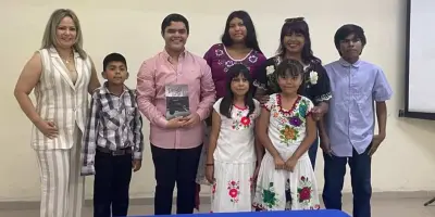 Axel López comparte inspiración literaria con estudiantes de Escuela Secundaria No. 23