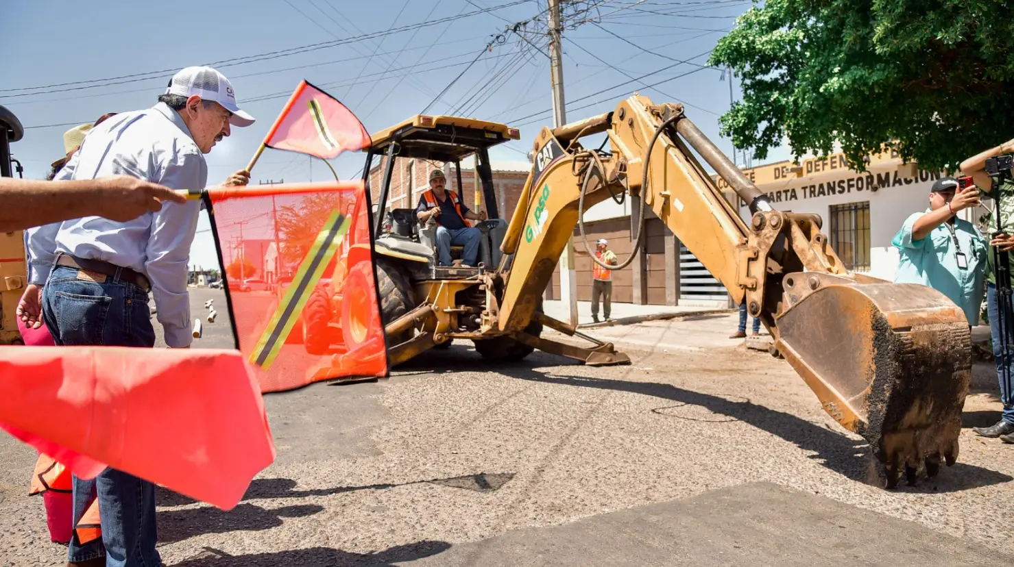 Ponen en marcha la rehabilitación de calle Yucatán en Ciudad Obregón