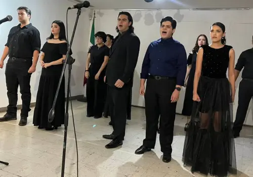 Gala musical con interpretaciones destacadas cierra Taller de Técnica Vocal