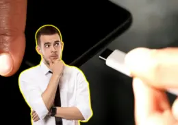 ¿Desconectar primero el celular o cargador? Esta es la manera correcta de hacerlo