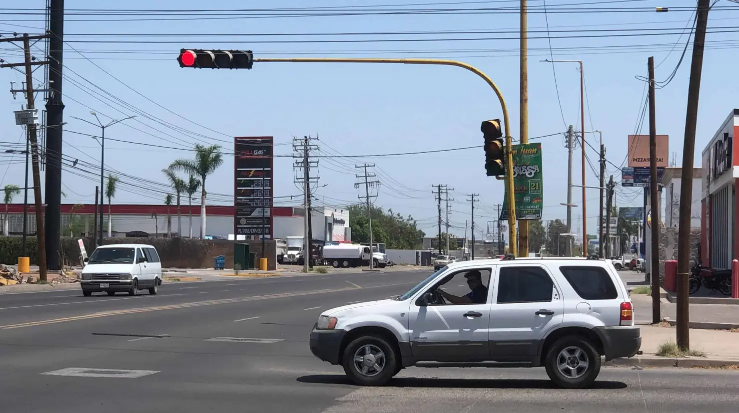 Licitarán material para reparar semáforos de Cajeme
