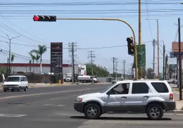 Licitarán material para reparar semáforos de Cajeme