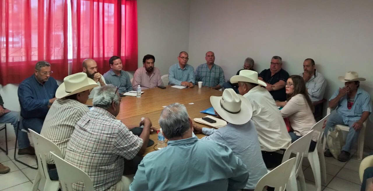 Instalan mesa de diálogo en el INPI de Etchojoa