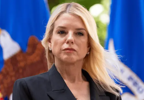 EE.UU. incluye a México en lista de adversarios extranjeros según Fiscal Pam Bondi