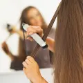 3 remedios naturales para reparar el cabello dañado por las planchas