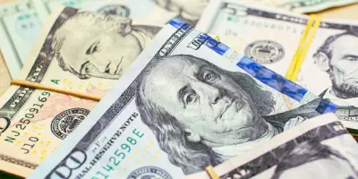 Precio del dólar hoy, viernes 27 de junio: El peso se beneficia por recientes decisiones de política monetaria 