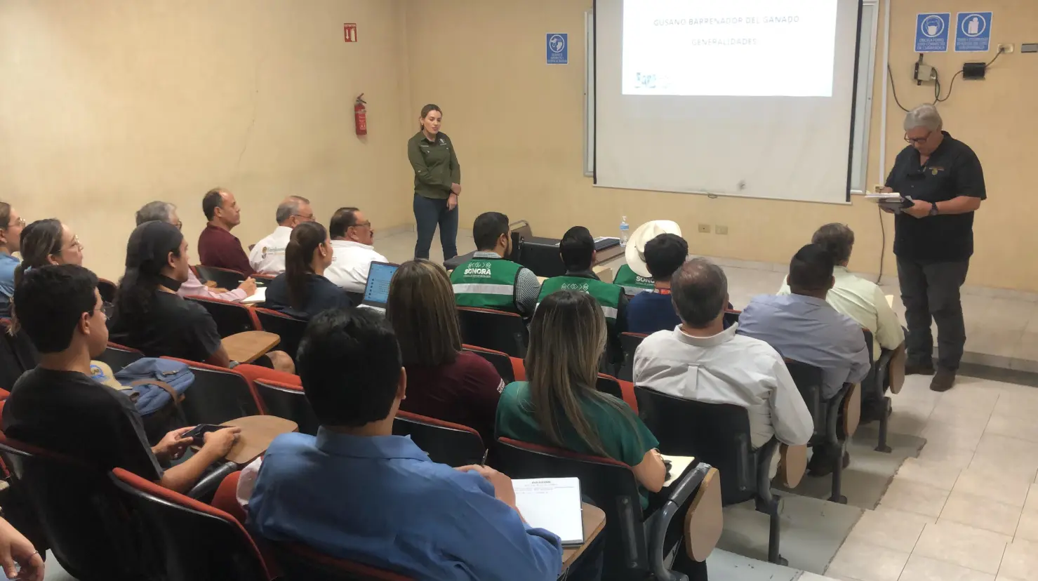 Imparten capacitación preventiva sobre el gusano barrenador en Cajeme