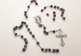 ¿Qué significa que se rompa un rosario o una imagen religiosa? Esto dice la Iglesia