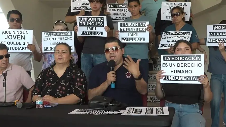 Staus apoya a padres de familia esperan reunirse con rectora de Unison