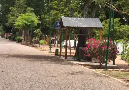 Laguna de Náinari cuenta con espacio para más puestos fijos
