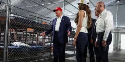 Trump inaugura prisión para migrantes en Florida rodeada de caimanes y pitones