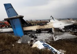 Avioneta se estrella en Nueva Jersey: 15 heridos y riesgo ambiental por derrame de combustible