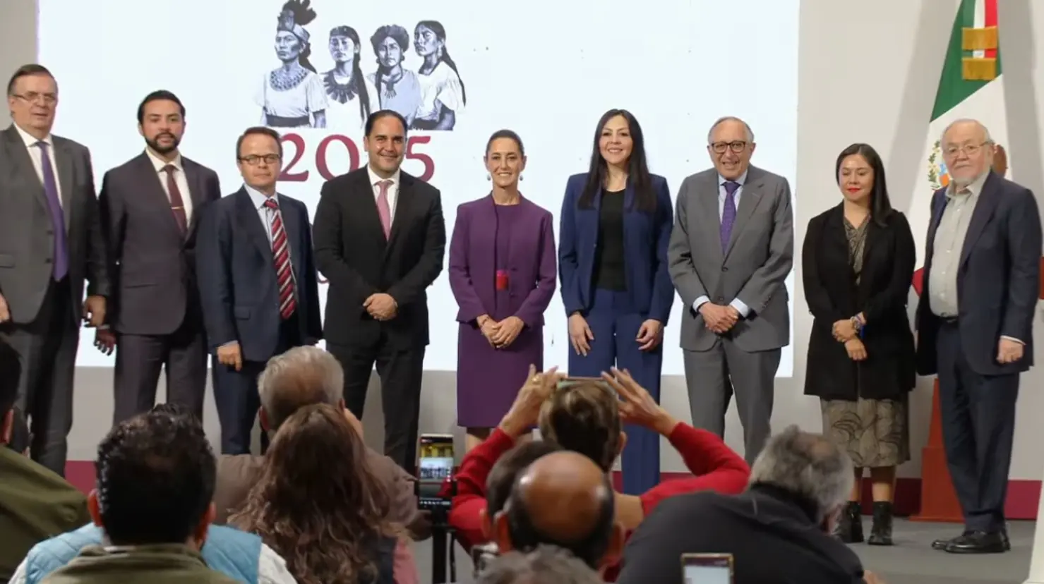 Sheinbaum anuncia inversión de 10 mil 480 mdp de 4 farmacéuticas para la producción de medicamentos