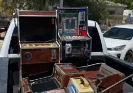 Aseguran 20 máquinas tragamonedas ilegales en Hermosillo y Bahía de Kino