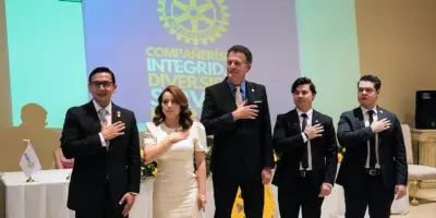 Cambio de Botones 2025-2026 del Club Rotario Ciudad Obregón: Carlos Garza asume presidencia