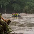 Inundaciones en Texas dejan al menos 27 muertos, decenas de heridos y menores de edad desaparecidos