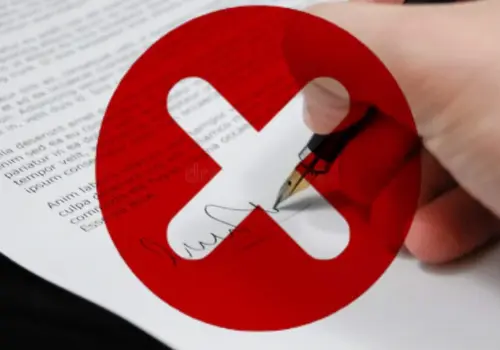 ¿Te quieren obligar a firmar tu renuncia? LFT explica que se debe hacer en estos casos