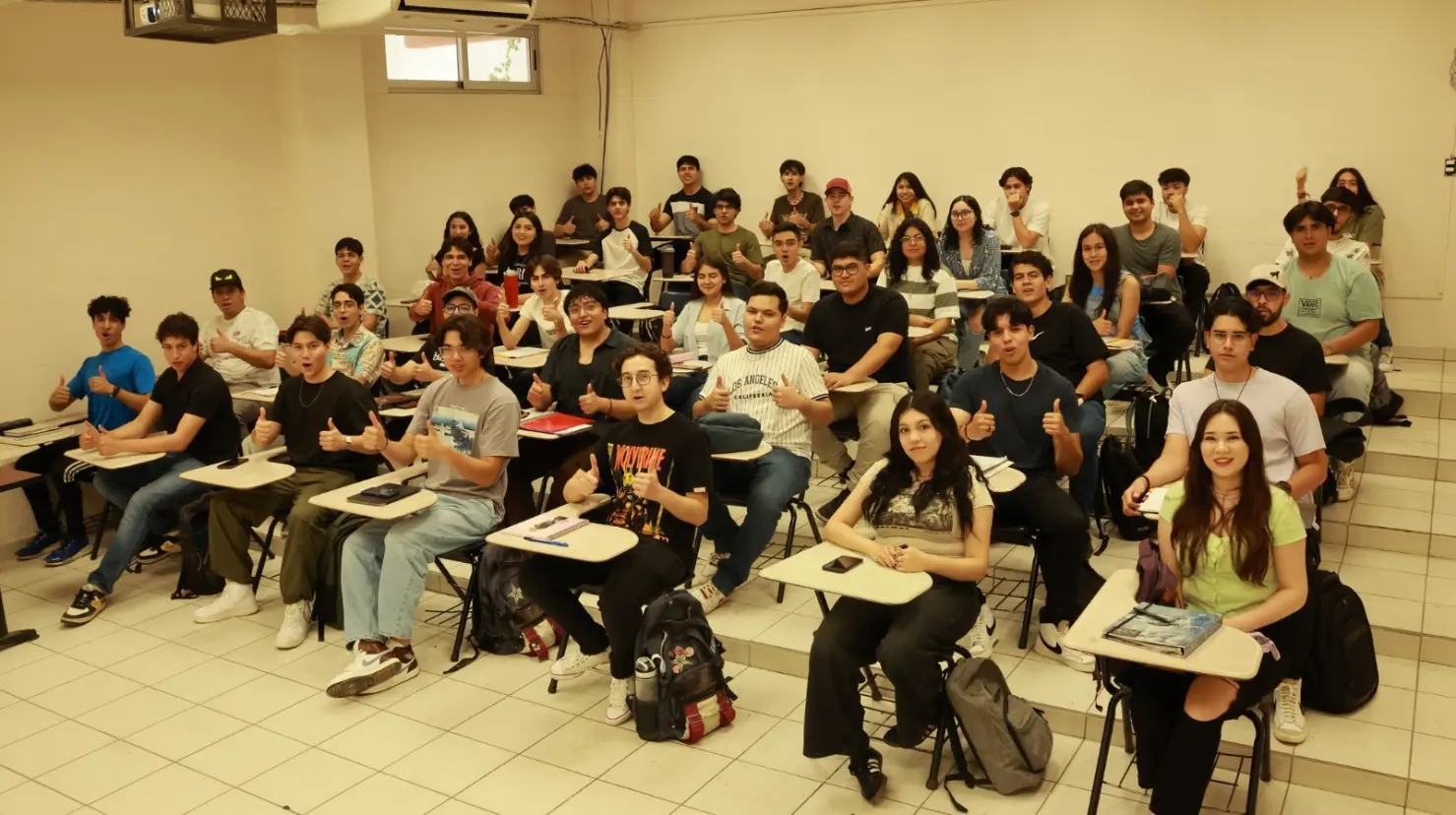 Unison aumenta su matrícula académica