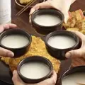 Makgeolli bebida tradicional coreana, ¿por qué todos hablan de su sabor?