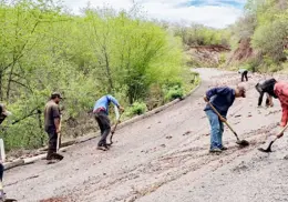 Restablecen acceso a las comunidades