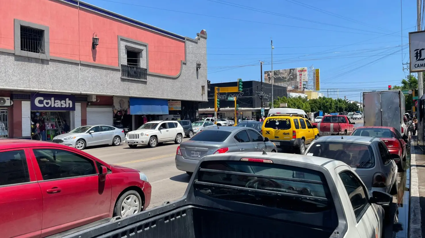 Comercio afectado por falta de sincronización de semáforos en el centro de Obregón