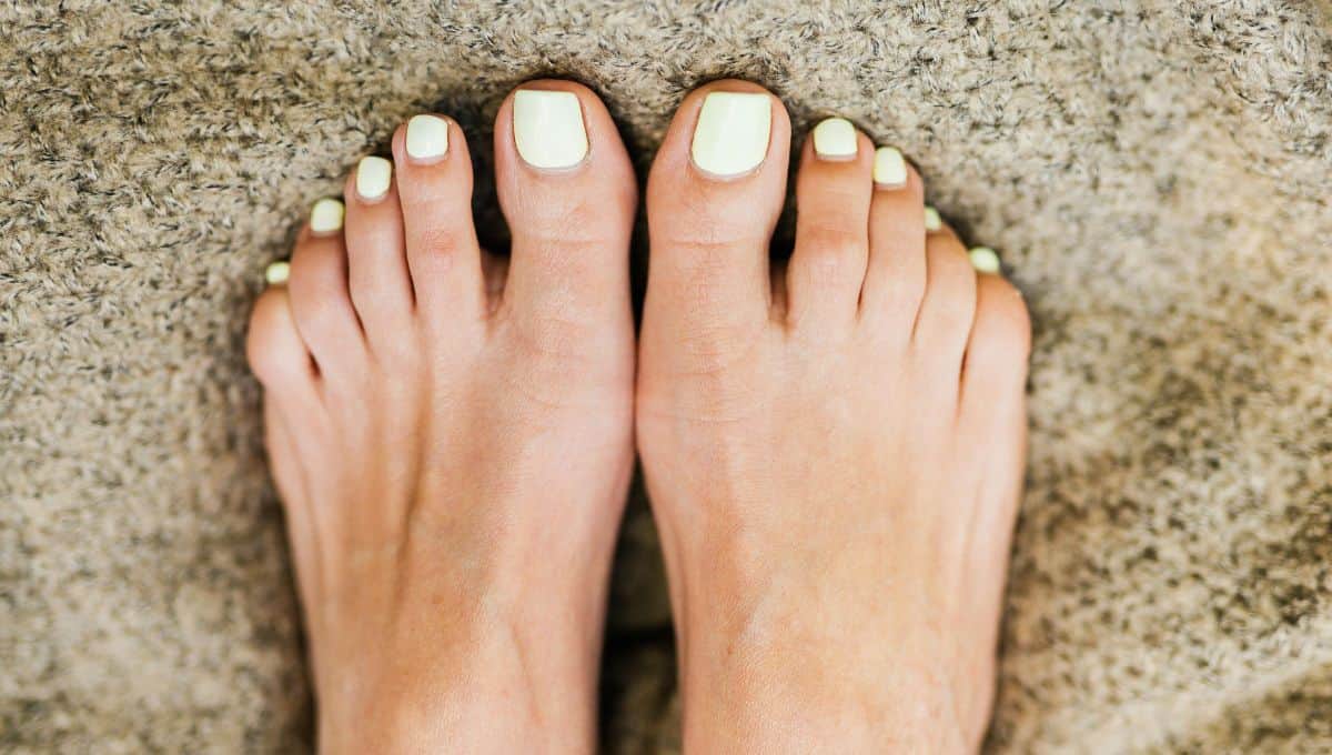 5 ideas de pedicura para lucir pies increíbles este verano 2025